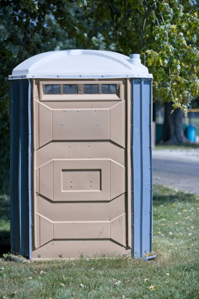 Best Porta potty rental near me  in Naples, UT